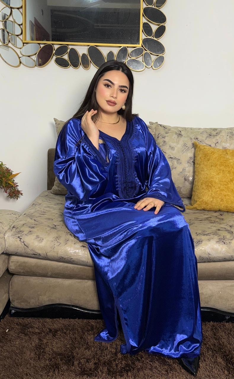 Caftan "Hor Ain" en Velours Soyeux - Élégance Marocaine Traditionnelle