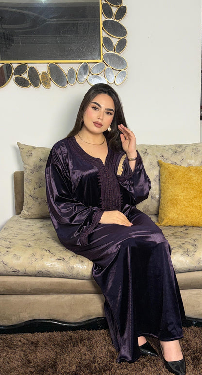 Caftan "Hor Ain" en Velours Soyeux - Élégance Marocaine Traditionnelle