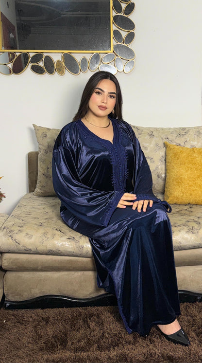 Caftan "Hor Ain" en Velours Soyeux - Élégance Marocaine Traditionnelle