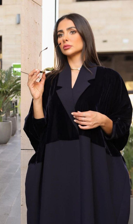 Abaya Fayrouz : Manteau de Luxe en Velours Premium