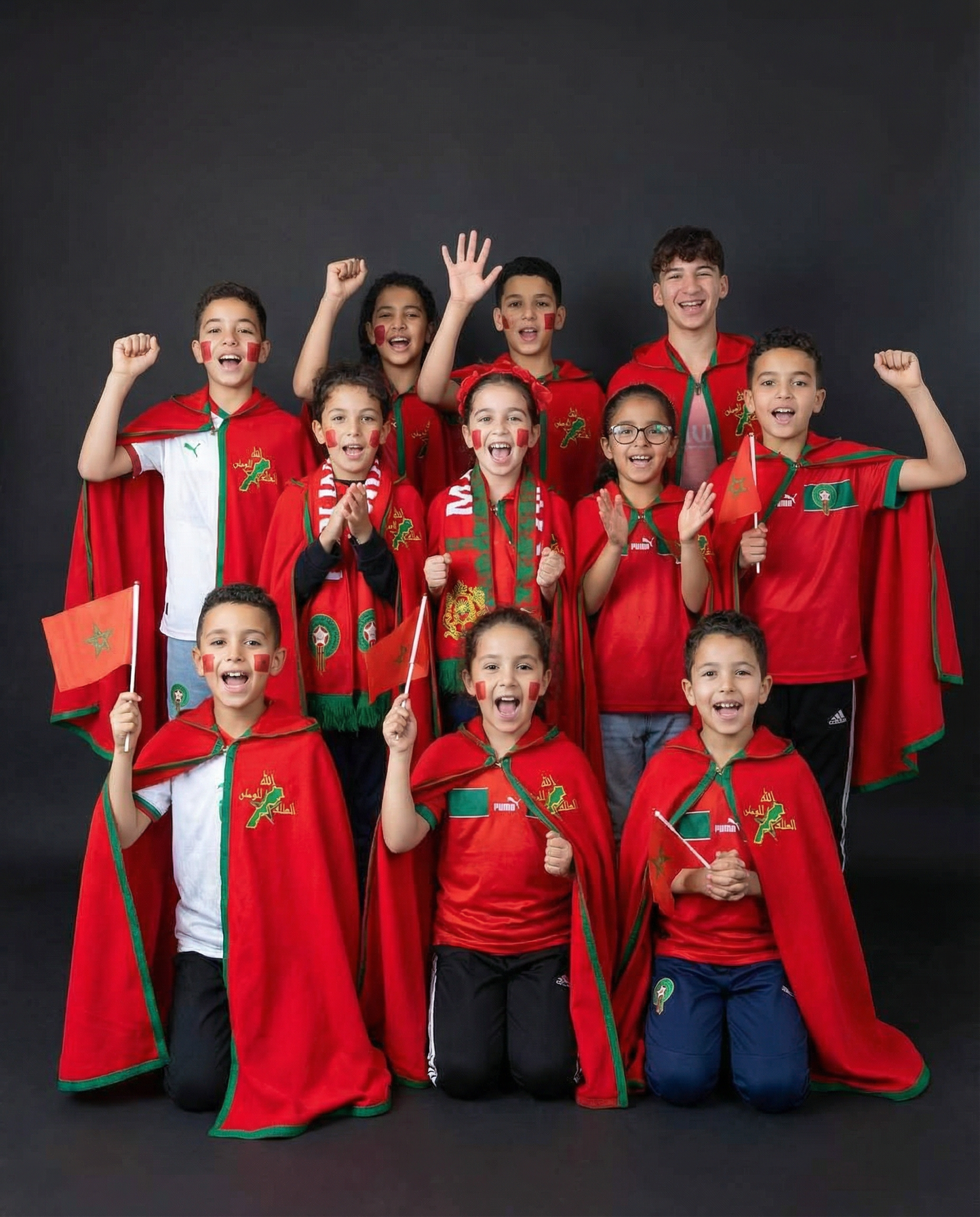 🇲🇦 Capes Enfants : Royale Premium – Édition Maroc Traditionnel Brodée 3 à 14 Ans 🇲🇦