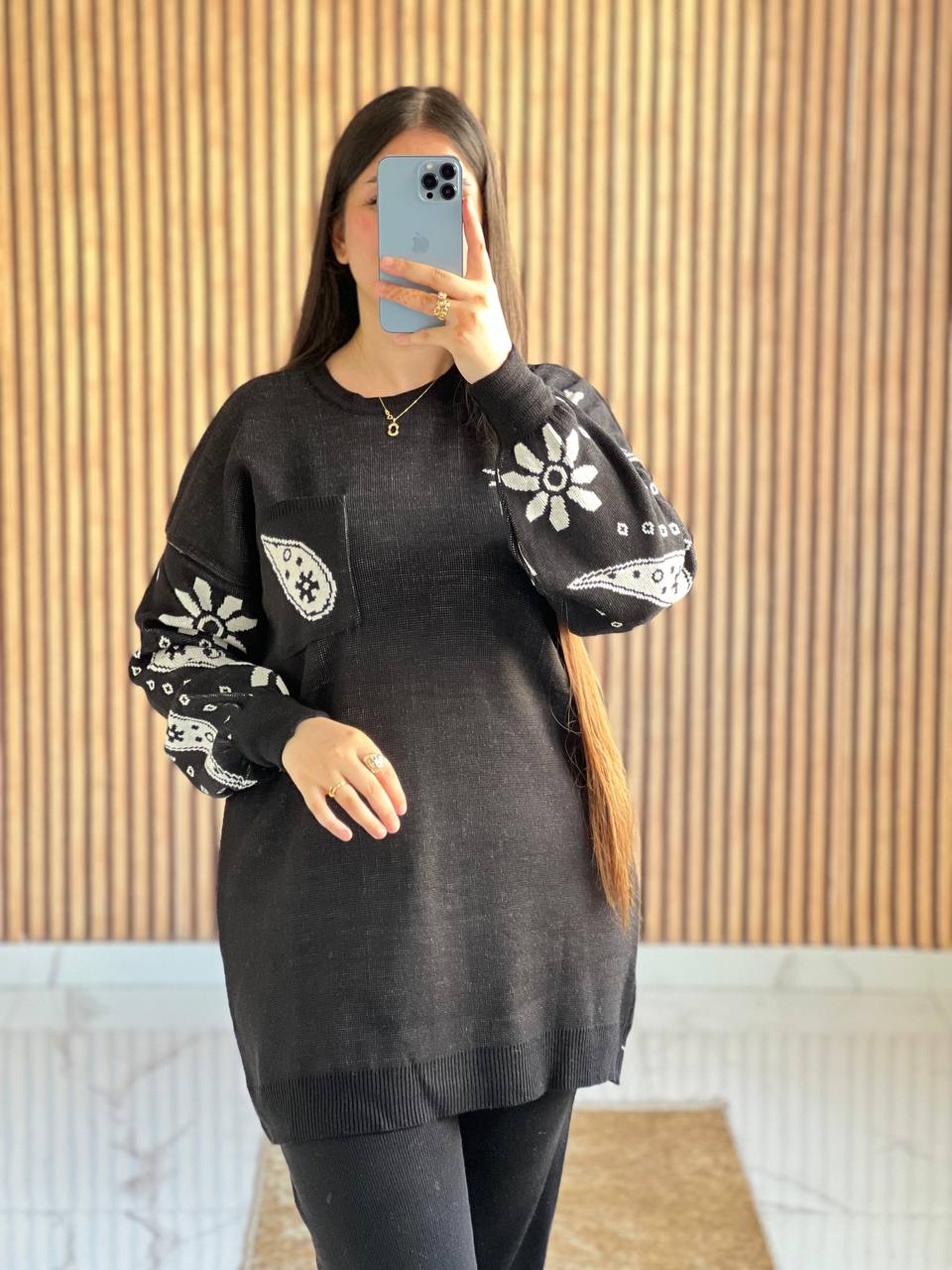 Ensemble Tricot Noir – Confort & Style